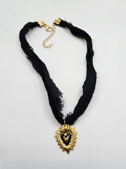 Collar seda negro