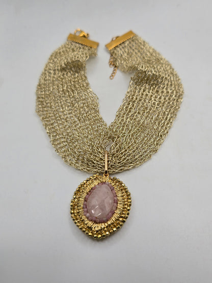 Collar Tejido con colgante Bordado