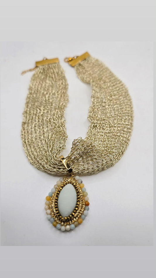 Collar Tejido con colgante Bordado con Amazonita