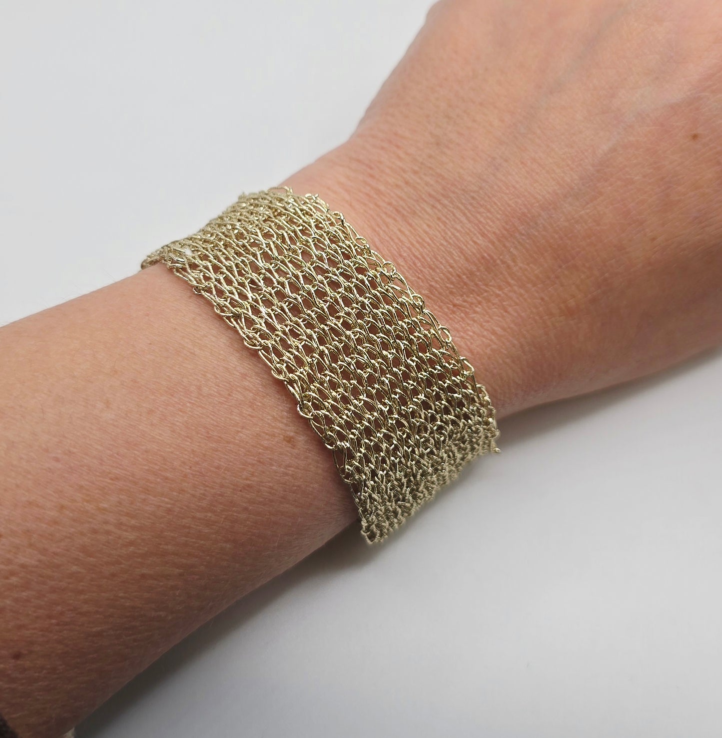 Pulsera Tejida 2.5 cm ancho
