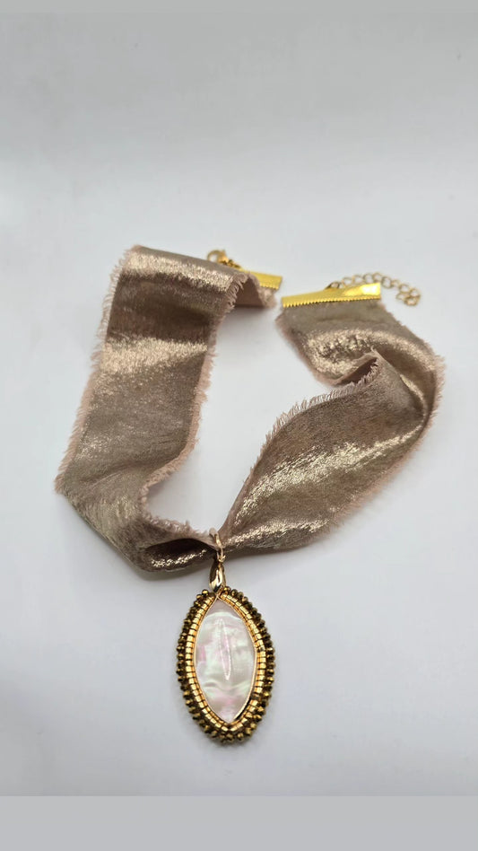 Chocker Tela