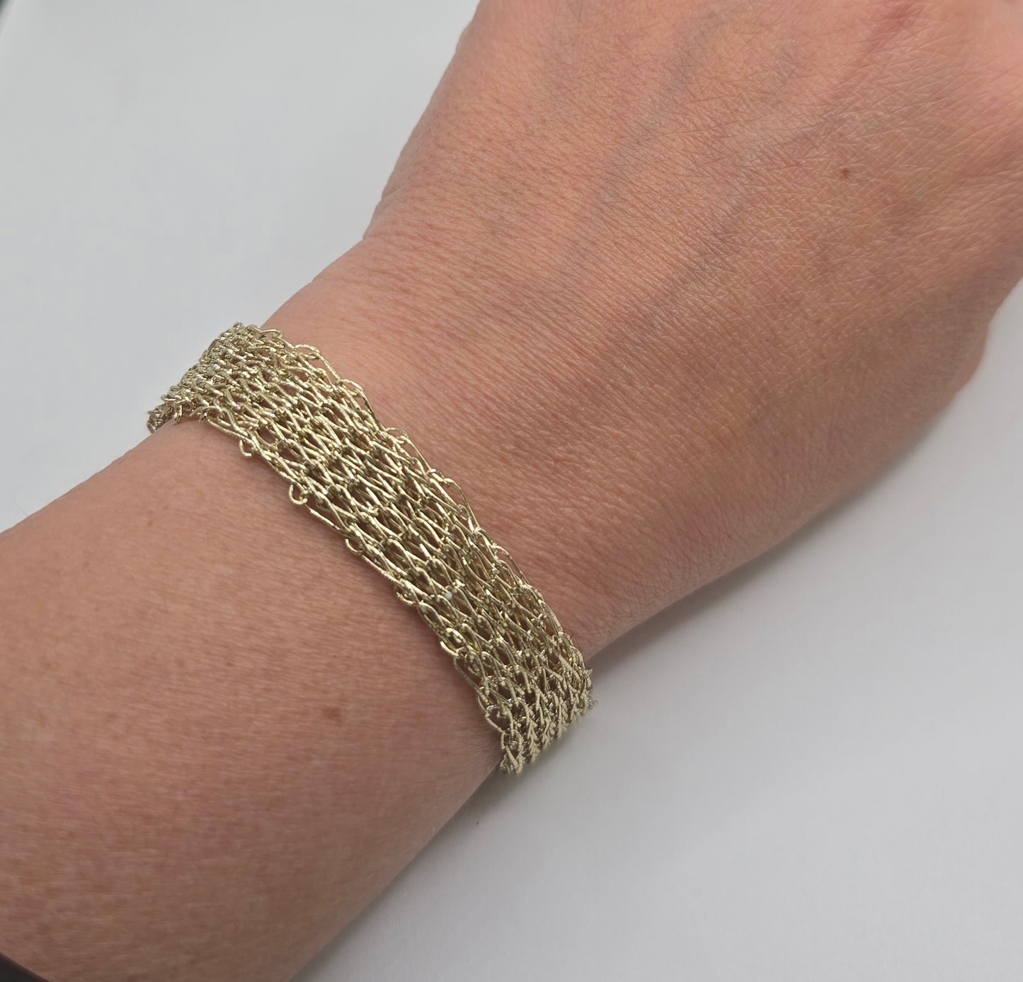 Pulsera Tejida delgada